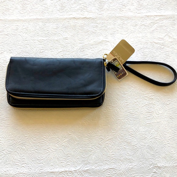 mundi Handbags - Brand new! Black wristlet